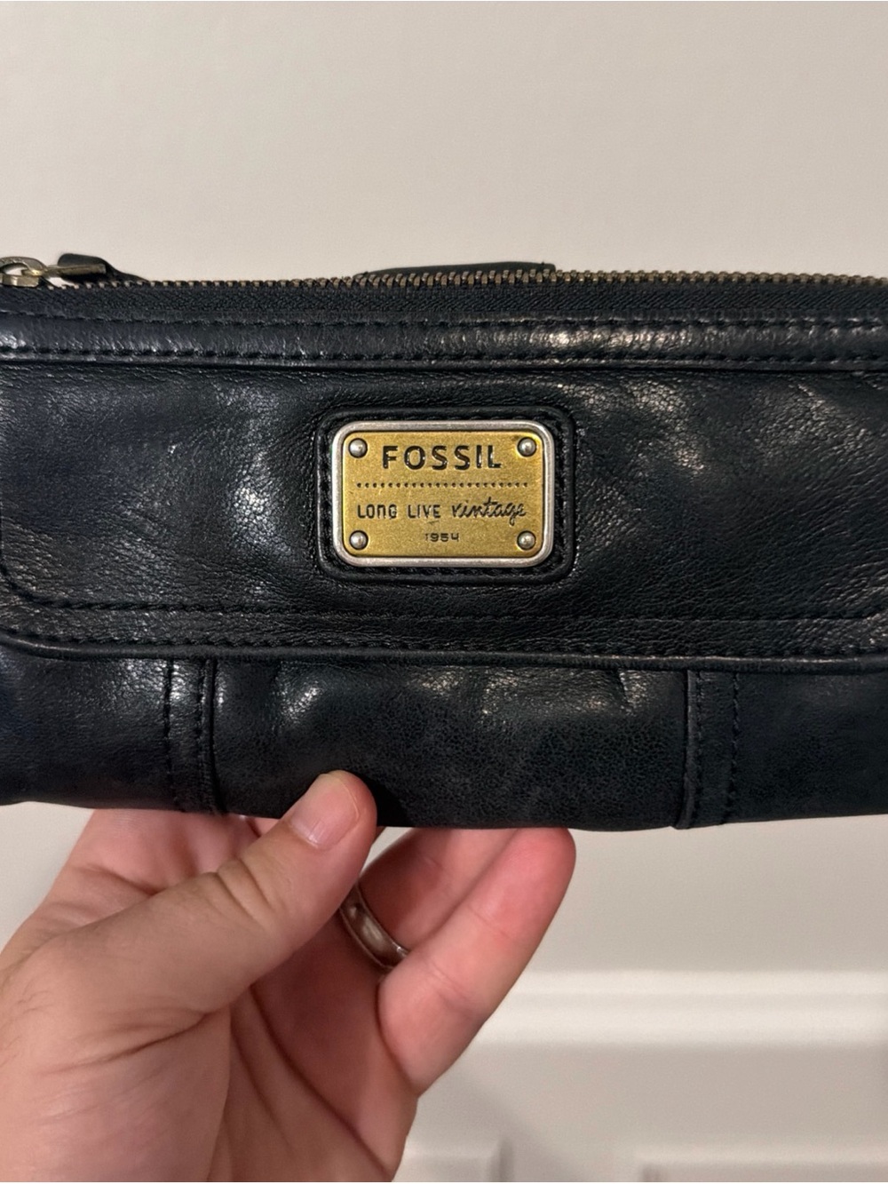 Fossil Long Live Vintage ~ Black Soft Leather EMORY Clutch Wallet ~ 7.25" x 4"
